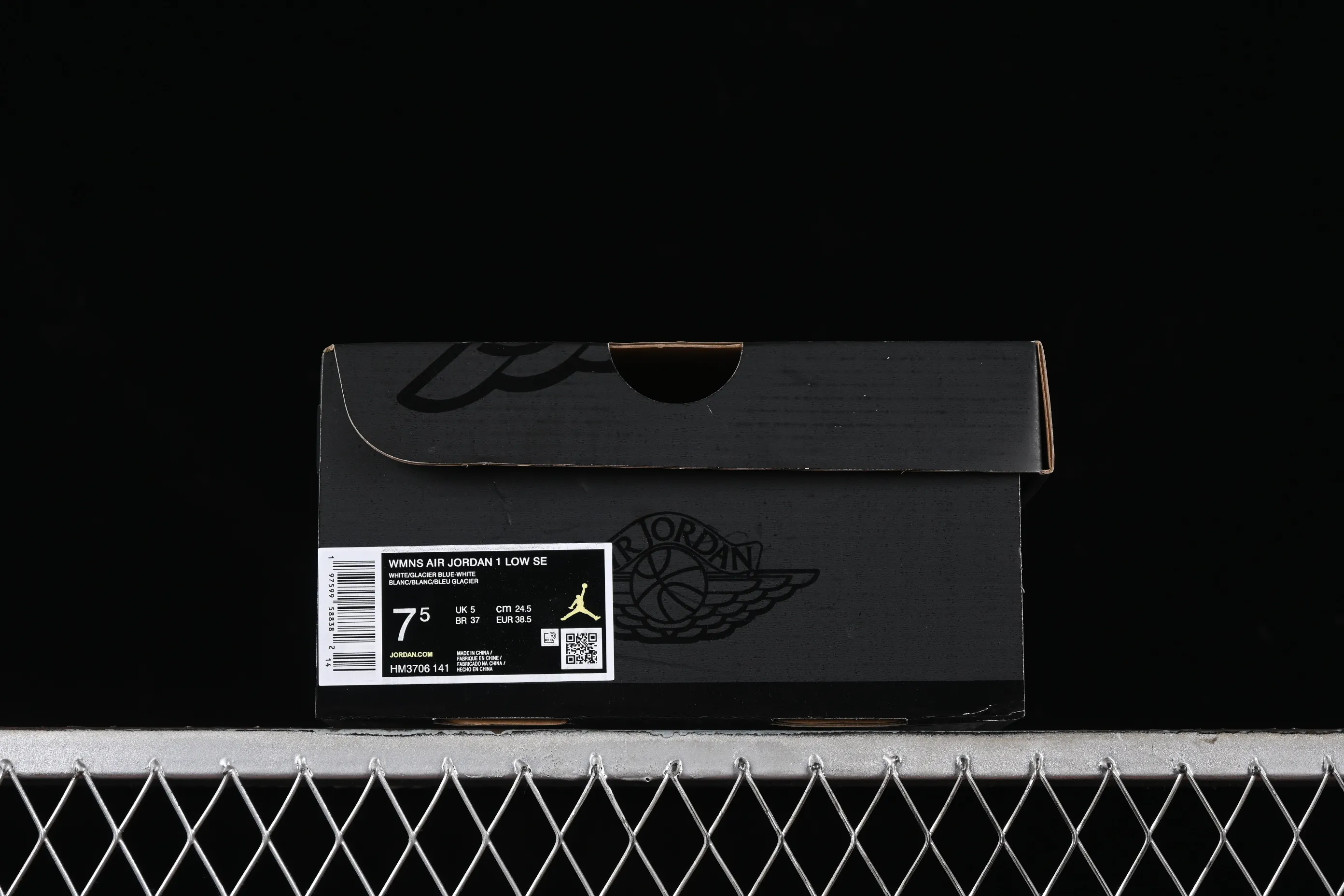 All categories Air Jordan Jordan series basketball shoes Air Jordan 1 Low G version pure original Air Jordan 1 Low SE AJ1 Joe 1 paw print low-top cultural casual sneakers HM3706-141